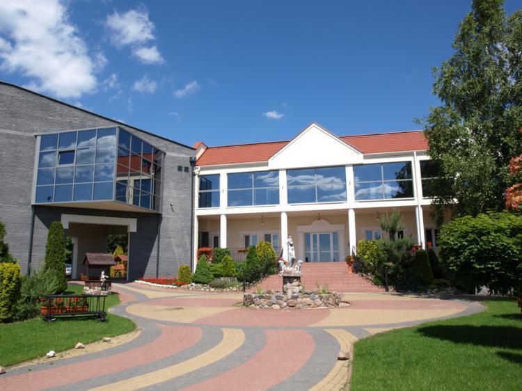 Hotel Kamiza Wyszków Exteriör bild