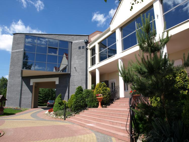 Hotel Kamiza Wyszków Exteriör bild